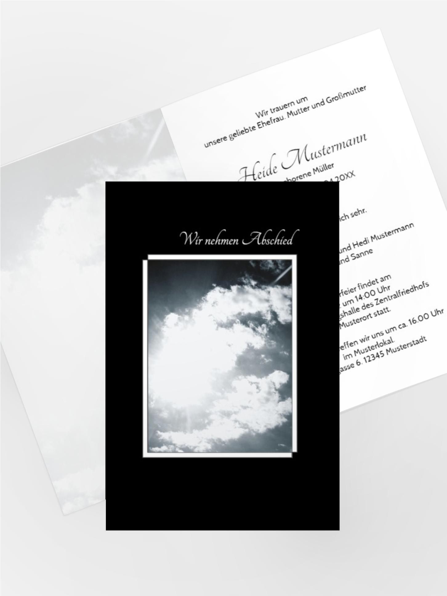 Trauerkarte Wolkenhimmel hoch